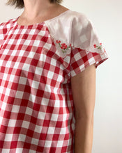 Load image into Gallery viewer, Picnic in the park Top