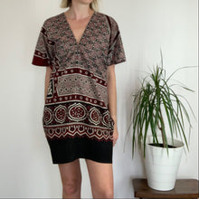 Load image into Gallery viewer, Britt Batik Caftan
