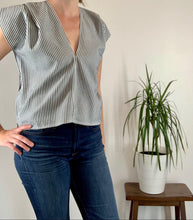 Load image into Gallery viewer, Le Tigre Top