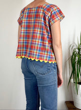 Load image into Gallery viewer, Sally Scallop Top