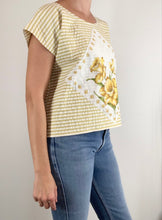 Load image into Gallery viewer, Daffodil Hankie Top