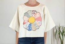 Load image into Gallery viewer, Dresden Flower Top