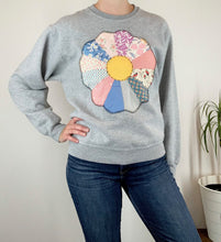 Load image into Gallery viewer, Dresden Sweatshirt